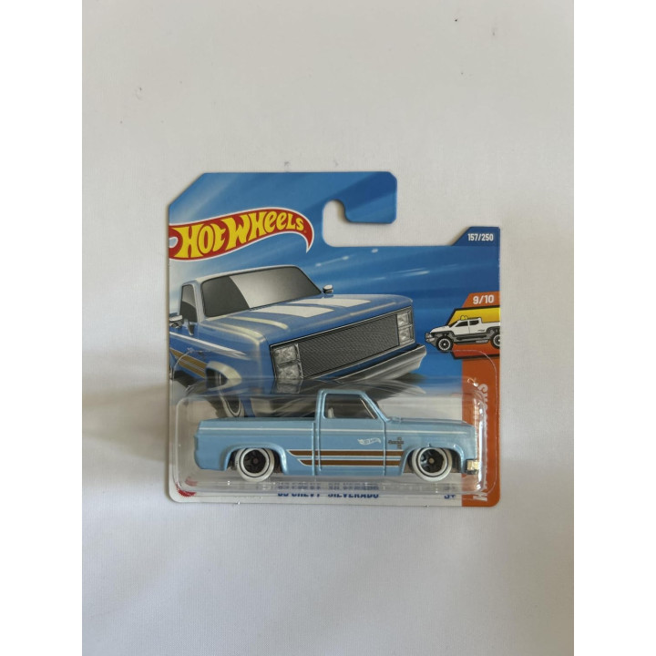 Hot Wheels HYY91, 157/250 '83 Chevy Silverado, coche a escala 1:64, colección 2025