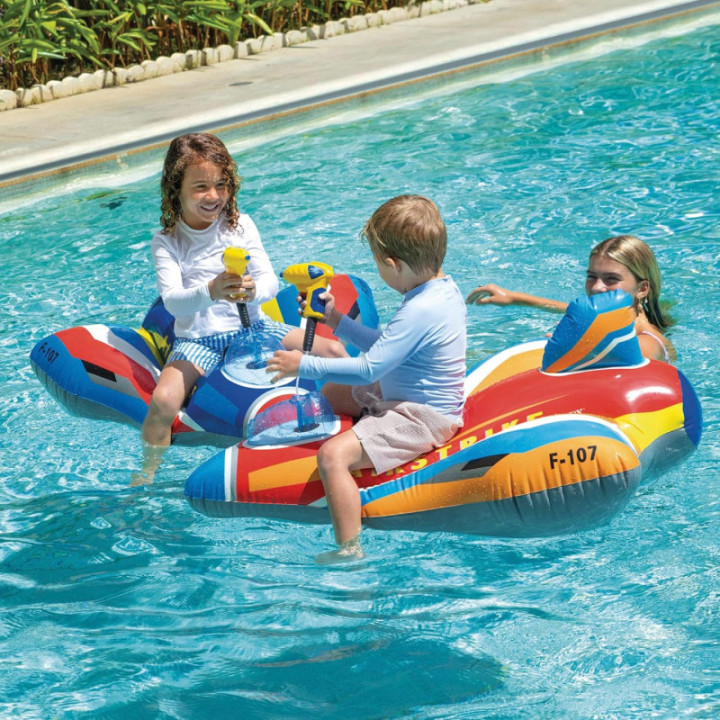 Intex 57531 avión hinchable con pistola de agua, 117 × 104 cm