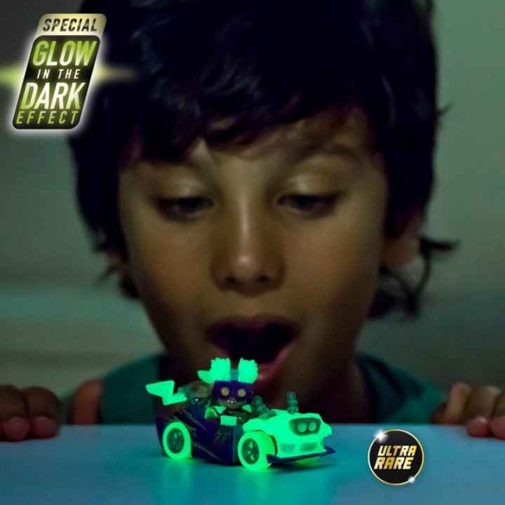T-Racers Glow Race, colección completa de 8 coches y pilotos